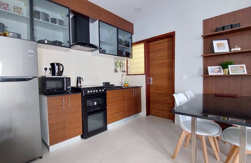 Serrekunda Apartment | Superbly Modern and Airy Two Bedroom Seaside Apartment with Balcony
