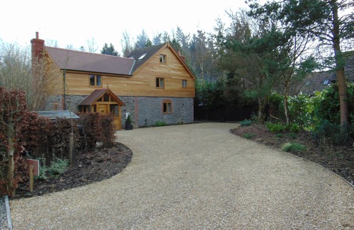 Hoptonheath Cottage | Superbly Renovated, Unique Country Cottage