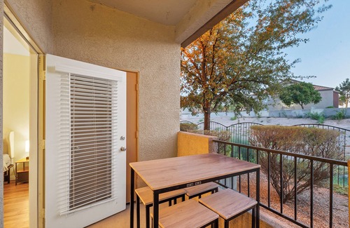 Las Vegas Apartment | SuperHost 5 Star Service 2 Bedroom 2 Bathroom