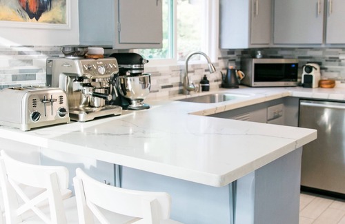 Vallejo House | Superhosts - Clean and Safe Mid-Century House near Napa