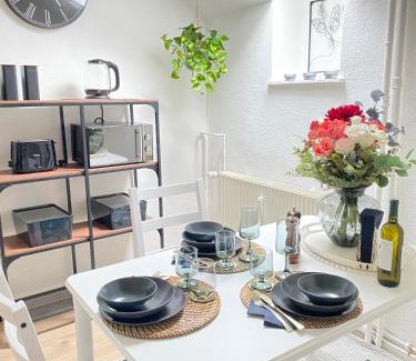 Ostertor Apartment | SuperHosts ZENTRUM - Küche - NETFLIX - Kaffee