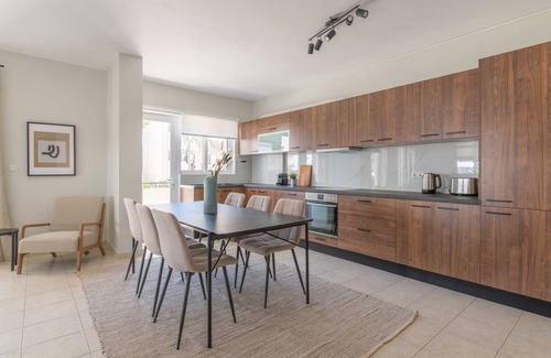 Chalandri Apartment | Superior 3BR Apartment in Chalandri