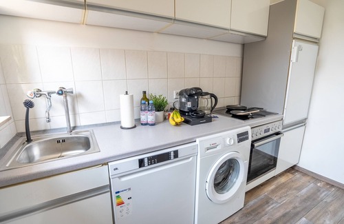 Habinghorst Apartment | Superior Apartment 2 - 9 Personen Küche TV