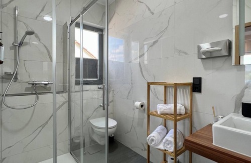 Konfeld Apartment | Superior Apartment - JUNIPRO Hotel Schinderhannes