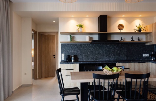 Adelianos Kampos Apartment | Superior Apartment with Private Roof Garden & Hot tub - 100m from the Beach