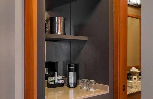 Stevenson Apartment | Superior Double Room with Forest Views