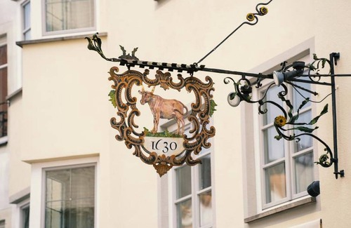 Ehingen Apartment | Superior double room with shower and WC