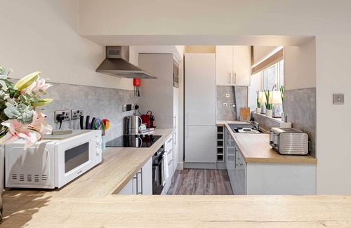 Falkirk Apartment | Superior Ensuite Apartment Queen Street