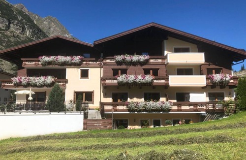 Mandarfen House | Superior Familienzimmer - Hotel Garni Rifflsee