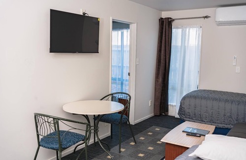 Riccarton Hotel | Superior Family Room