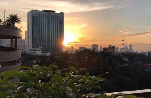 Downtown Apartment | Superior Fully Furnished Makati Condo
