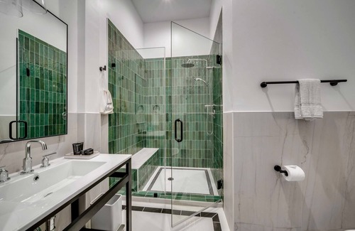 The Point Apartment | Superior King Room at The Emerald