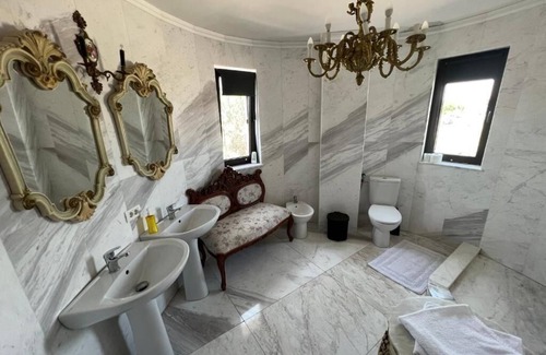 Eforie Apartment | Superior King Room