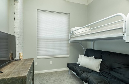 Lowell Condo | Superior Loft- Downtown - Balcony