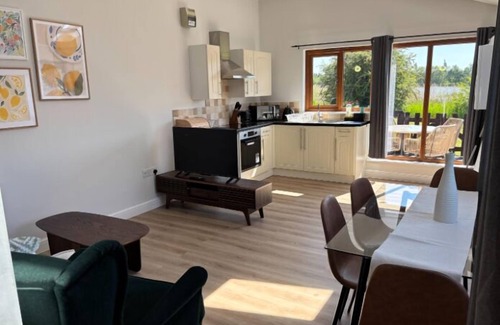 Bridgwater Apartment | Superior One bed Lakeside apartment
