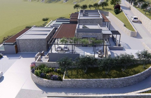 Petra Apartment | Superior Room with Private Pool & Sea View