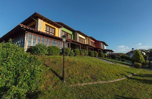 Llames de Pria Cottage | Superior rural house La Llosa - Guadamía beach for 4 people