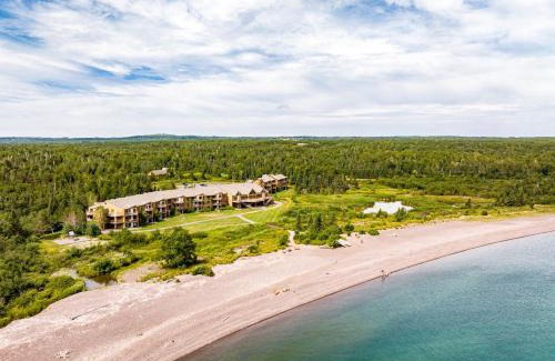 Two Harbors Resort | Superior Shores Resort