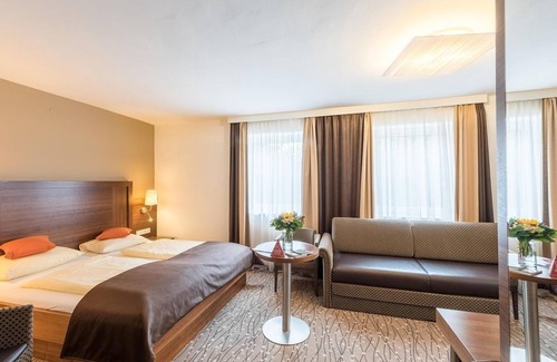 Nonntal House | Superior single room (underground parking included) - Austria Classic Hotel & Gasthof