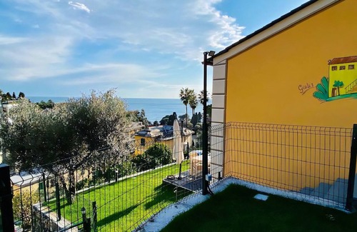 Bogliasco Apartment | Superior Studio Apartment Giuli 2 Swimming Pool and Parking