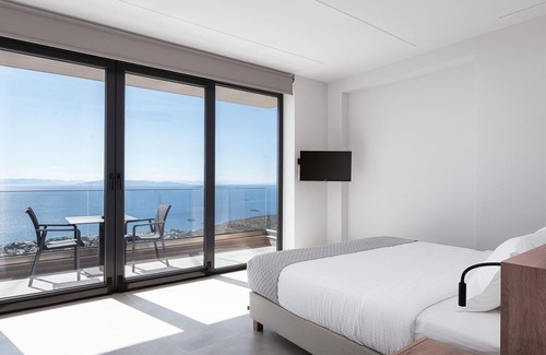 Saronikos House | Superior Suites By Saronida Hills