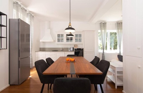 Izola Apartment | Superior Two Bedroom Apartment Villa Beatrice Izola