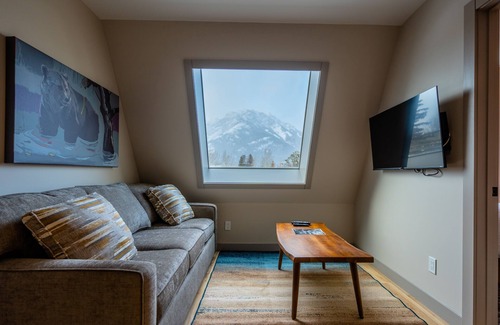 Banff Apartment | Superior Two Bedroom Apartment
