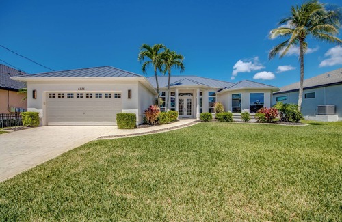 Pelican Villa | Superior water view (western exposure) 4 bedroom villa (sleeps 8)