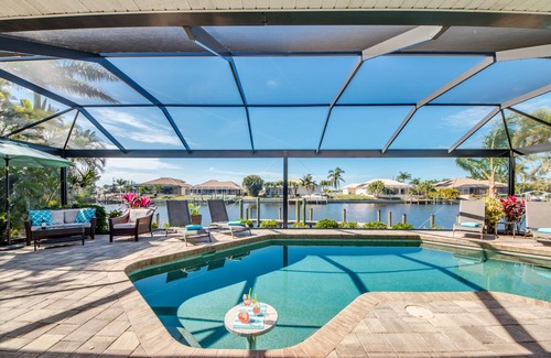Pelican Villa | Superior water view (western exposure) 4 bedroom villa (sleeps 8)