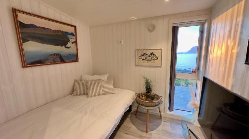 Flakstad Ski Chalet | Superior Wildlife Chalet Lofoten
