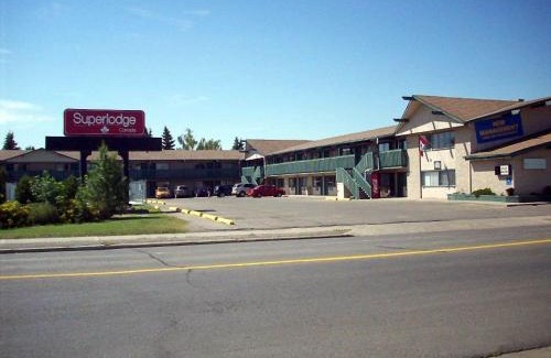 South Lethbridge Hotel | Superlodge Canada