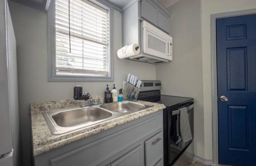 Greater East End Apartment | SuperValue Suite #1 @ East End Revitalized