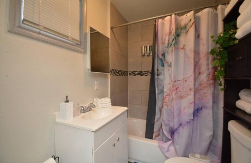 Greater East End Apartment | SuperValue Suite #4 @ East End Revitalized