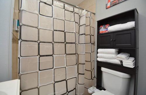 Greater East End Apartment | SuperValue Suite #5 @ East End Revitalized