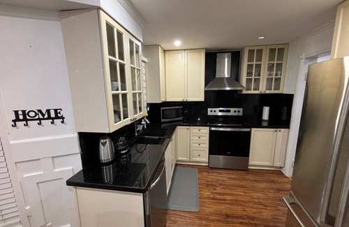 Ajax House | Supreme Comfort Suites