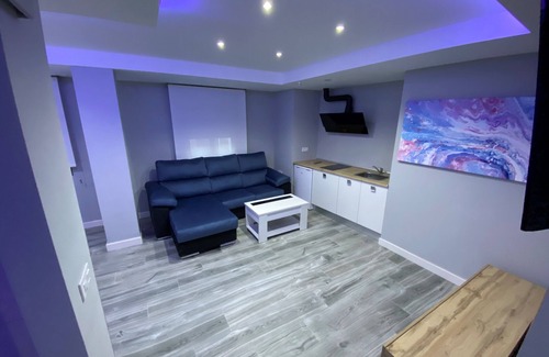 Linares Apartment | Supreme Silver