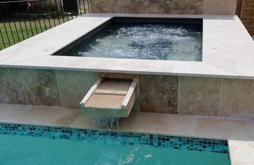 Villelaure House | Sur 7HA Cottage Confort+ full clim Piscine chauffée Spa Boulodromensport Fitness
