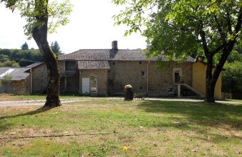 Sousceyrac Apartment | Sur la Colline