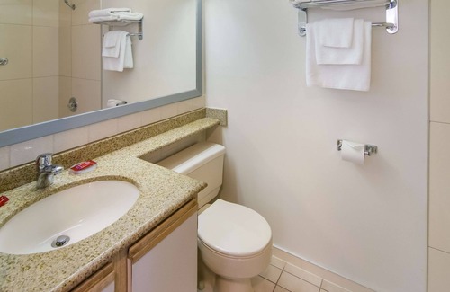 Pemberton Heights Hotel | SureStay Hotel by Best Western North Vancouver Capilano