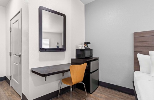 Livingston Hotel | SureStay by Best Western Livingston Merced County