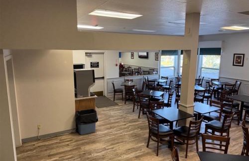 Brockville Hotel | SureStay by Best Western Brockville