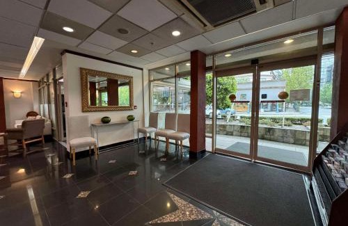 Richmond City Centre Hotel | SureStay by Best Western Richmond Vancouver Airport