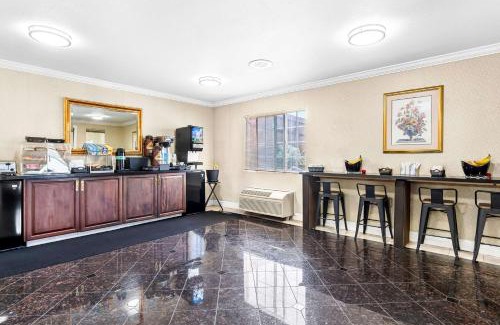 Castro Valley Hotel | SureStay Hotel by Best Western Castro Valley