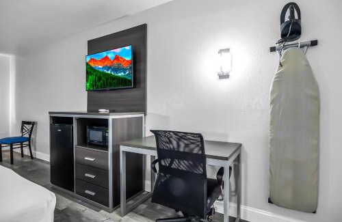 Central Oklahoma City Hotel | SureStay Hotel by Best Western Oklahoma City West