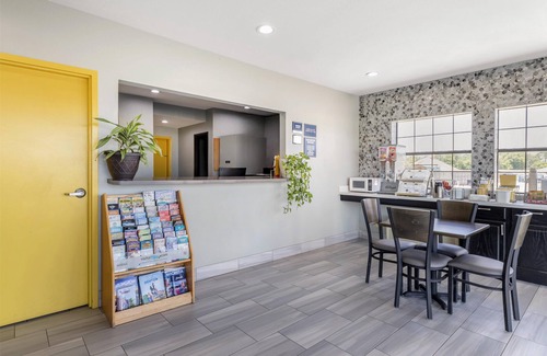 McAlester Hotel | SureStay Hotel by Best Western McAlester