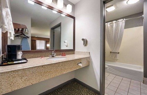 Deer Park Hotel | SureStay Hotel by Best Western Deer Park
