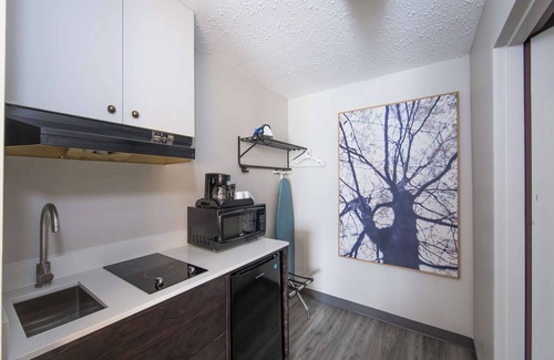 Castlegar Hotel | SureStay Hotel by Best Western Castlegar