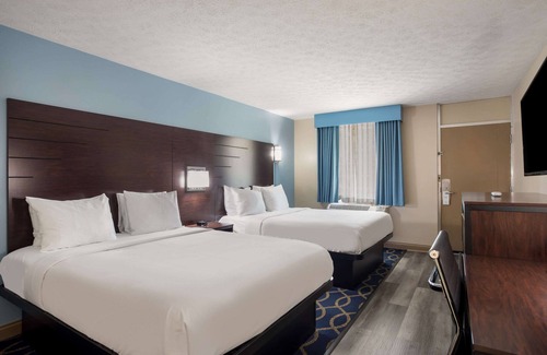 Bardstown Hotel | SureStay Hotel by Best Western Bardstown General Nelson