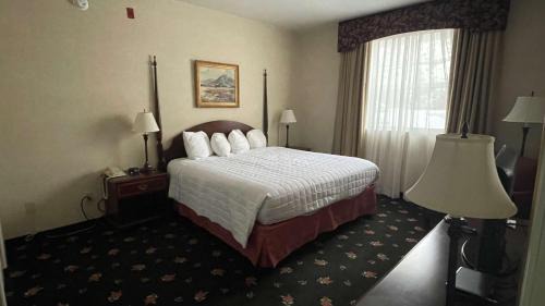Eureka Hotel | SureStay Hotel by Best Western Eureka