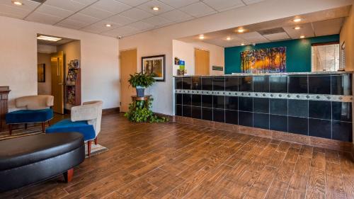 Ottawa Hotel | SureStay Hotel by Best Western Ottawa